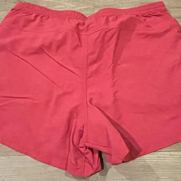 Patagonia Baggies Shorts 5" Reef Pink size XL Hiking Outerwear - Picture 5 of 7